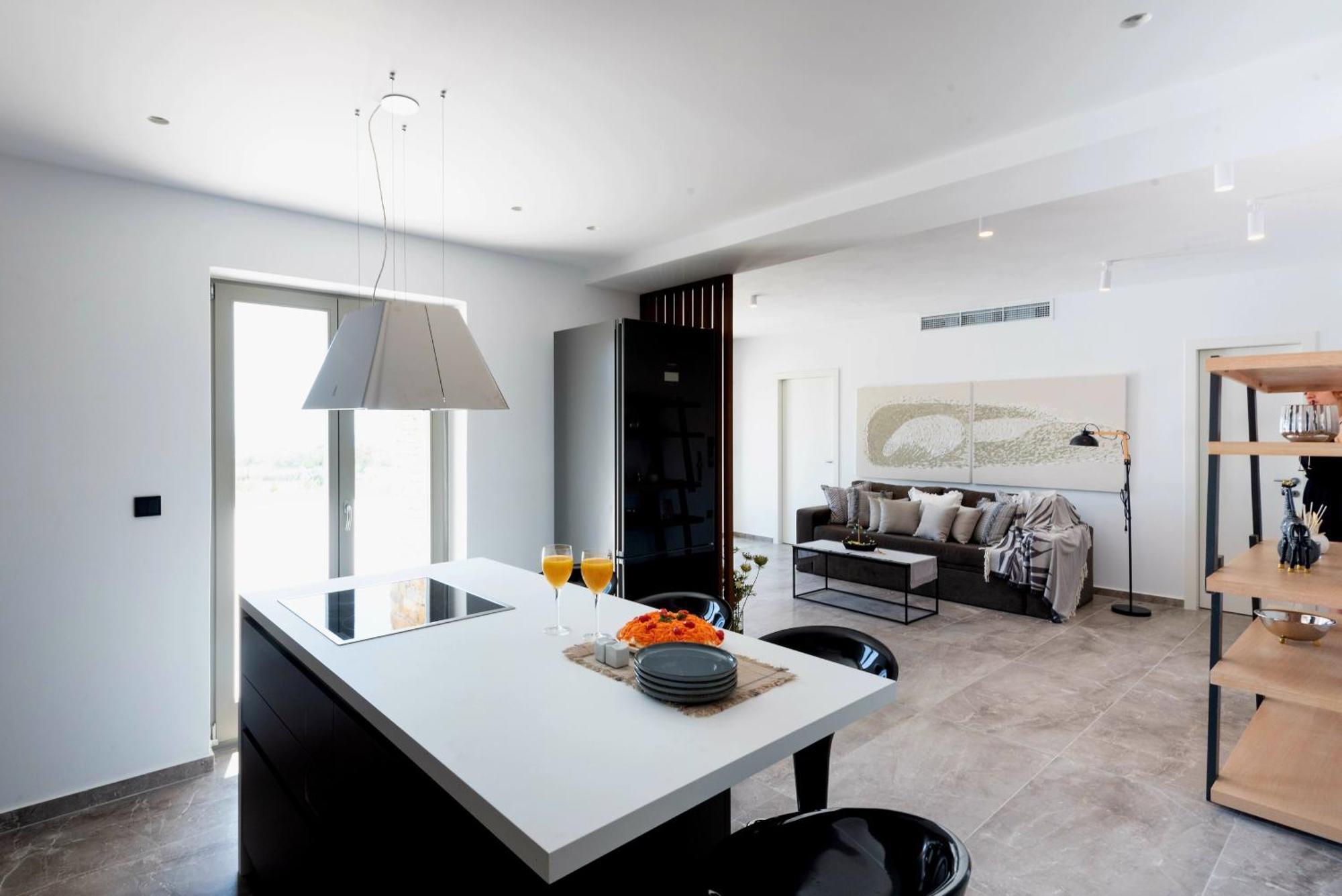 Golden Bay Luxury Villas And Suites Chrisi Akti  Exterior foto